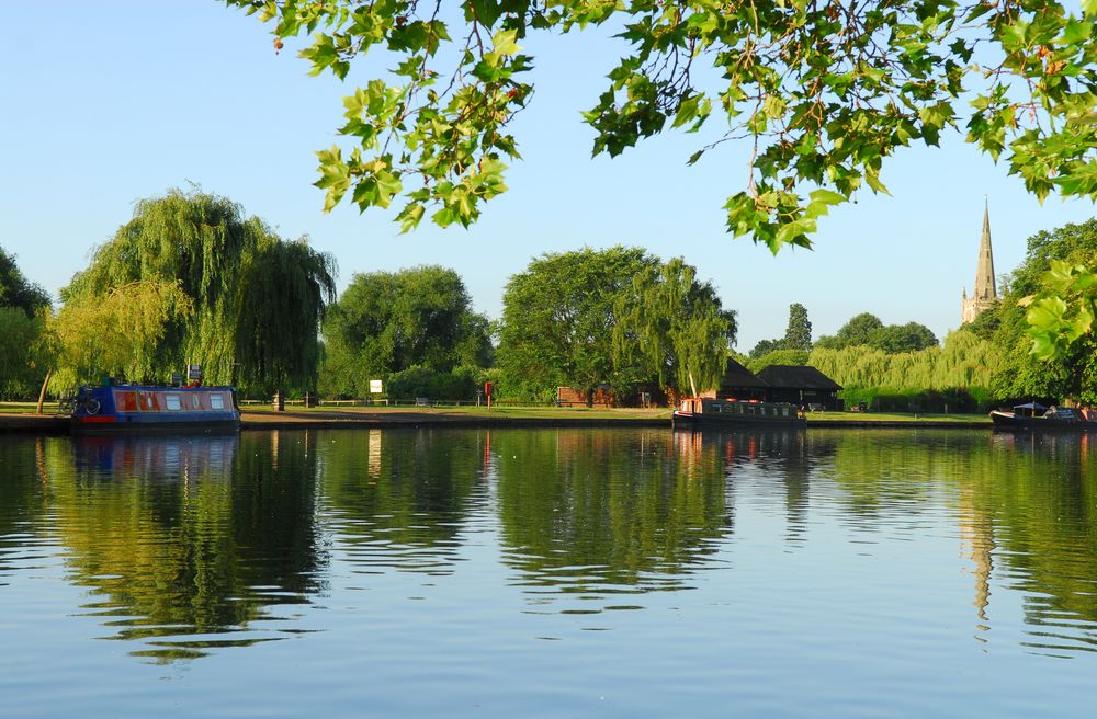 Spring walks: Stratford River
