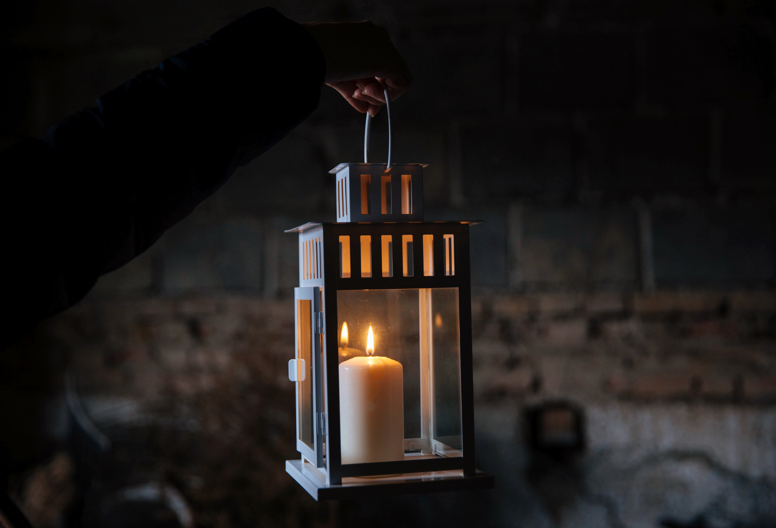 Halloween Lantern Ghost Tour