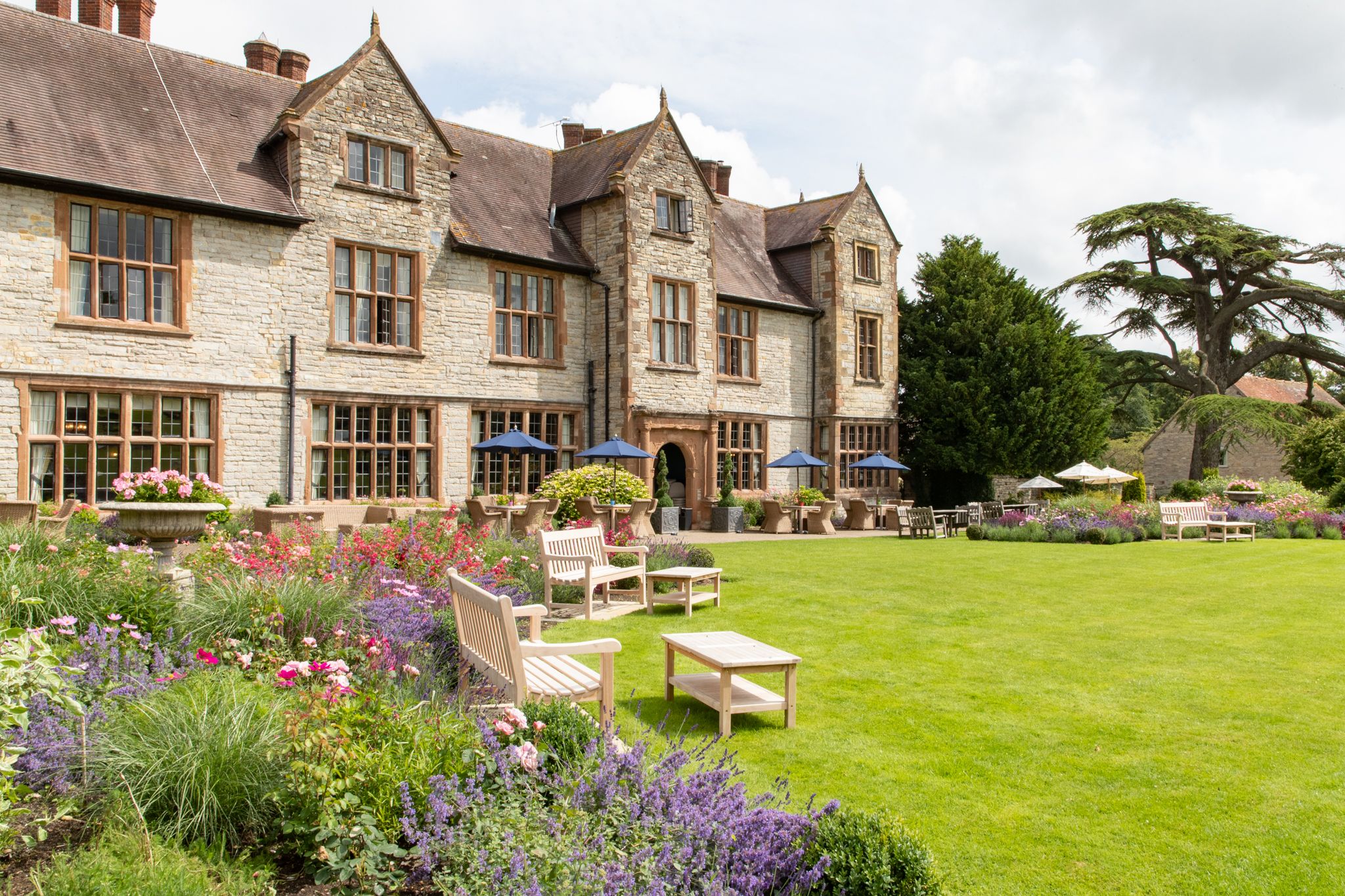 Luxury Hotel in Stratford upon Avon | The beautiful setting of Billesley Manor Hotel & Spa