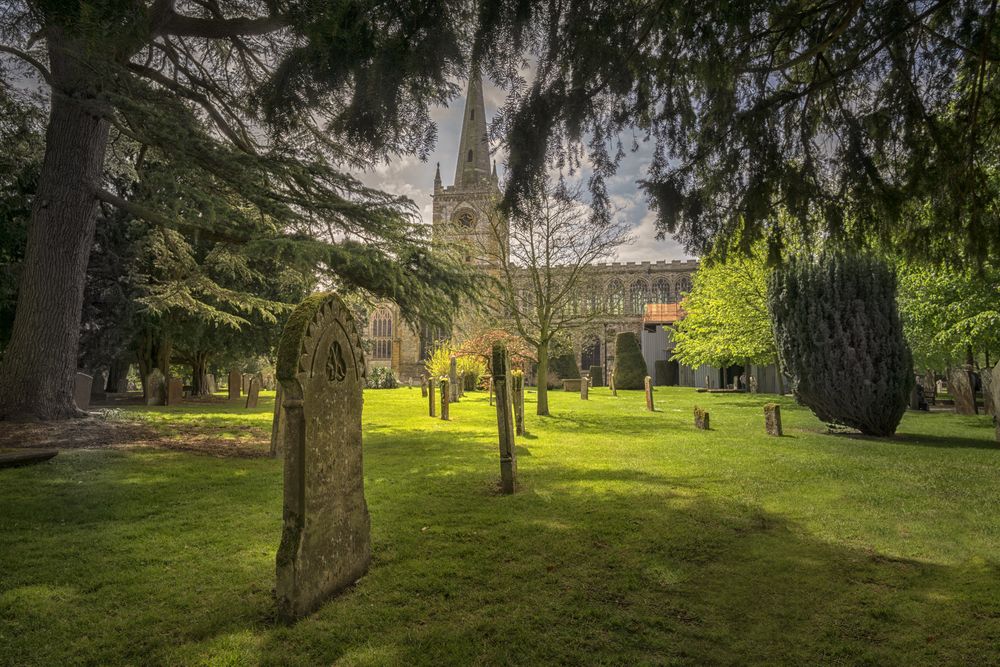 Spring walks: A graveyard outside a church in Stratford